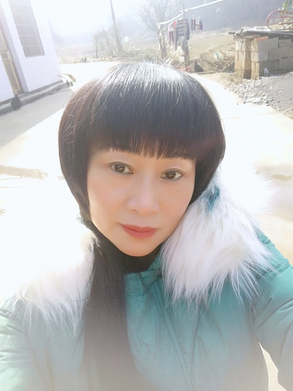 金鱼儿的第一张照片--益阳认干亲服务网